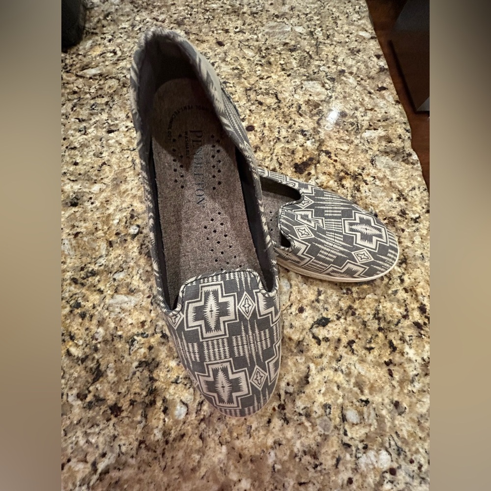 Pendleton canvas loafers